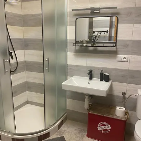 Lomnice Nad Popelkou Bed & Breakfast