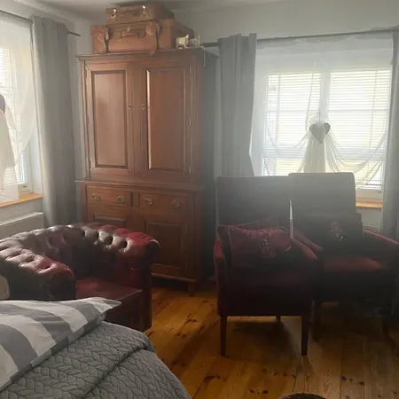 Lomnice nad Popelkou Bed & Breakfast