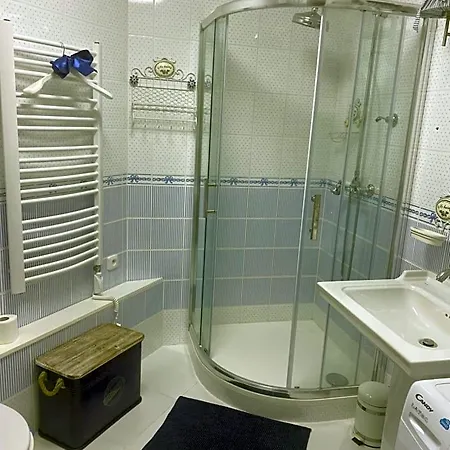Lomnice Nad Popelkou 4*